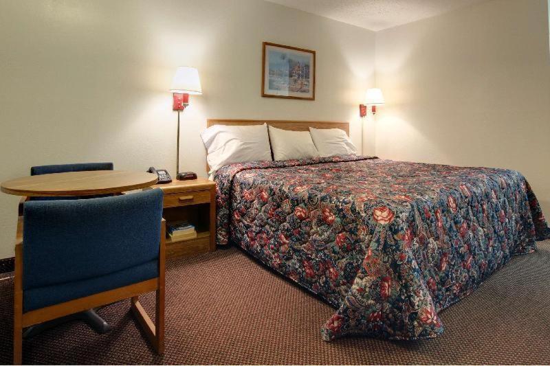 Country Side Inn Tyler Extérieur photo